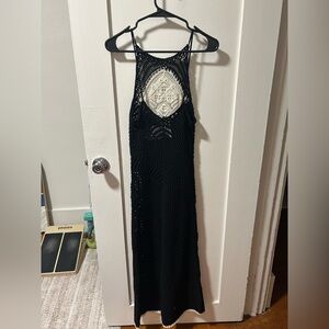 Black and white knit dress